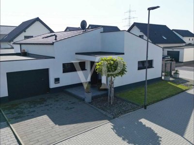 VON POLL IMMOBILIEN
Moderner Bungalow mit Loft-Charakter