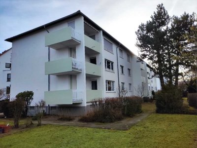 helle 4-Zi-Wohnung mit Einbauküche