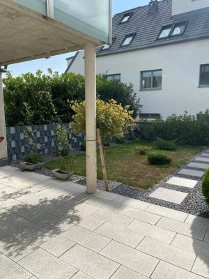 Neuwertig &amp; modern 3-Zimmer Gartenwohnung mit Tiefgaragenplatz