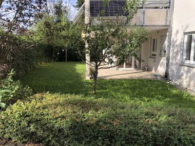 Sehr schöne und großzügige 3-Zimmerwohnung mit Terrasse und Gartenanteil