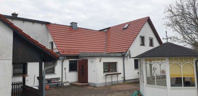 Doppelhaushälfte Homeoffice geeignet mit Pool und Gästehaus