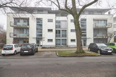 Rüttenscheider Straße - Parallelstraße Neubau Tiefgarage Parkett Fensterbad G-WC EBK Sonnenbalkon 2x