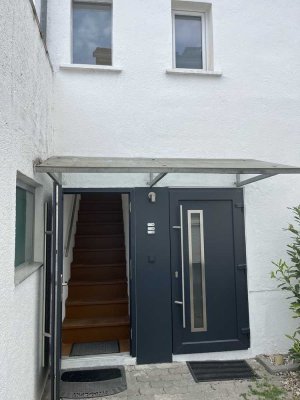 Kleine Wohnung mit guten Nachbarn in Frankfurt
