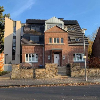 Wohnung mit Blick auf den Schlosspark und Rhein