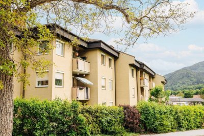 Lichtdurchflutetes Wohnglück: Gepflegte Wohnung mit Tiefgarage und Naturblick!