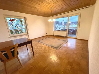 Helle 2-Zimmerwohnung mit Balkon und Aufzug