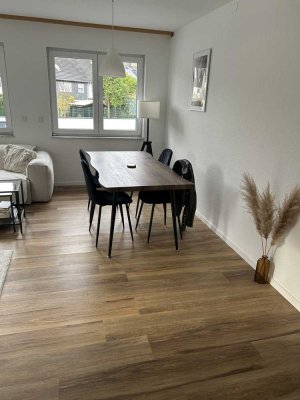 Attraktive 2,5-Zimmer-Wohnung mit Balkon und EBK in Frechen