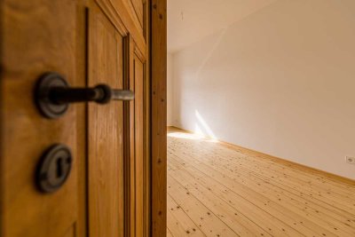 Balkon mit Innenhofblick: Helle 2-Zimmer-Altbauwohnung im schönen Leipziger Osten