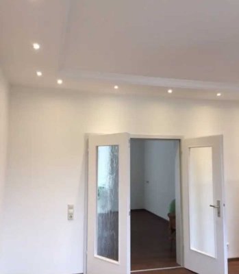 Neuwertige 3,5 - Zimmer-EG-Wohnung mit Terrasse und EBK in Rottweil