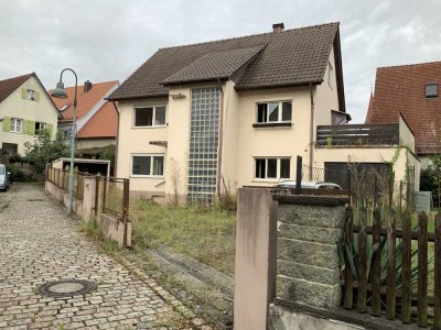 Attraktives Einfamilienhaus mit sieben Zimmern mitten in Bietigheim-Bissingen