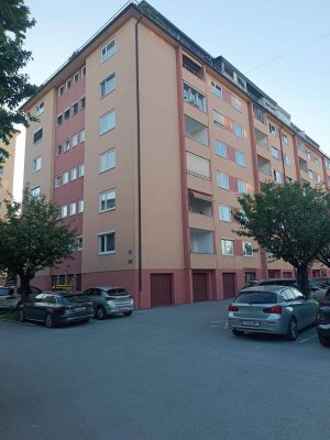 Private 3 Zimmerwohnung in Lehen, sehr nahe dem Lehrerpark und der Salzach