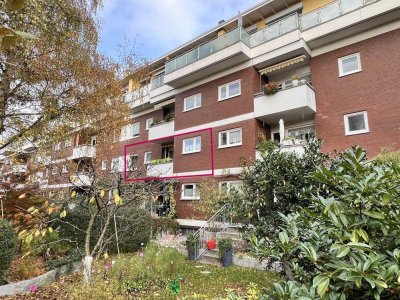 Sonnige 3 Zimmer Balkon Wohnung mit KFZ Stellplatz,  1.Etage in Zehlendorf nahe Wannsee, 93 m², TOP