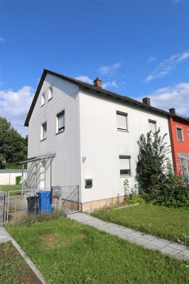 Reihenendhaus mit 2 separaten Wohnungen und schönem Garten mitten in Dingolfing