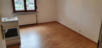 Attraktive 1-Zimmer-Erdgeschosswohnung mit Balkon und EBK in Aschersleben