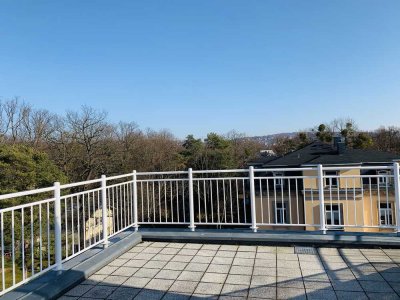 Welcome in DD ! Traumhafte Dachterrassen-Maisonette a. Rand d. Waldparks…Lift, EBK , Terrasse!