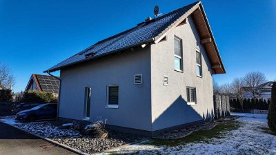 Freistehendes Einfamilienhaus – Moderne Eleganz in ruhiger Lage - Provisionsfrei vom Eigentümer