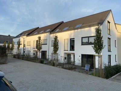 Attraktive Reihenmittel-Maisonette-Wohnung mit kleinem Garten