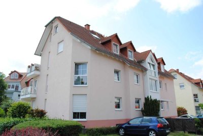 Markkleeberg- DG-Maisonettenwohnung in Traumlage mit Balkon/Loggia, großzügiger Galerie & Stellplatz