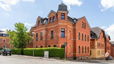 Kernsanierte 2-Zimmer-Wohnung mit Stellplatz, Tageslichtbad, EBK und Balkon