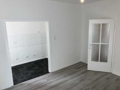 Mülheim - Styrum : Modernisierte 3-Zimmer-Wohnung im 2. OG mit ca. 60 m² Wohnfläche und Balkon frei