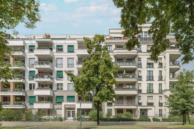 Komfortable Dachgeschoßwohnung mit Weitblick um die Ecke vom Kurfürstendamm