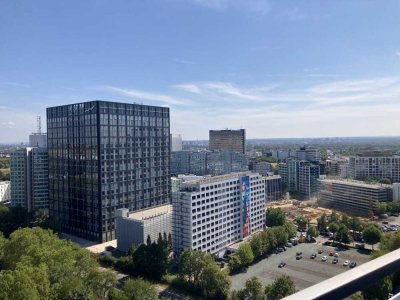 Eschborn-Süd: Große 3 Zimmer Wohnung mit fantastischem Ausblick!