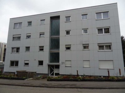 Kleine Wohnung in Gernsbach für Sanierungsprofis !