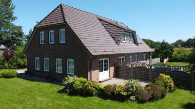 Freies, modernes Anwesen mit ELW, Pool und Wärmepumpe in Wobbenbüll/Husum, EA:A