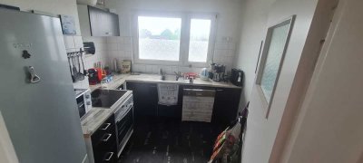 Freundliche 2-Zimmer-Wohnung mit Balkon und Einbauküche in Duisburg Rheinhausen-Bergheim