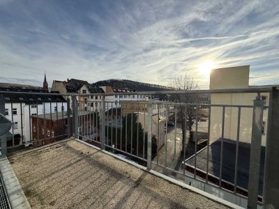 Gemütliche 1,5 - Raum-Wohnung mit sonniger Dachterrasse im Zentrum