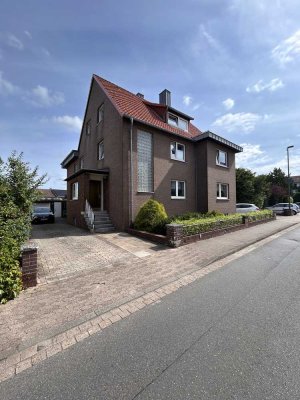 TOP gepflegtes 3-Familienhaus mit Gartenanlage