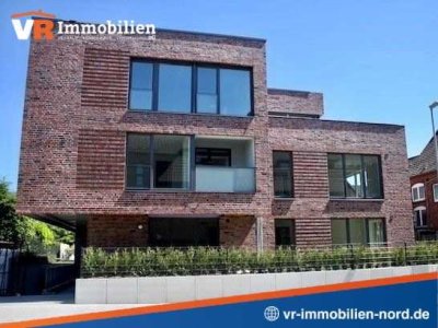 Neuwertige 3-Zimmer-Wohnung mit Tiefgaragenstellplatz im Herzen von Husum zu vermieten!