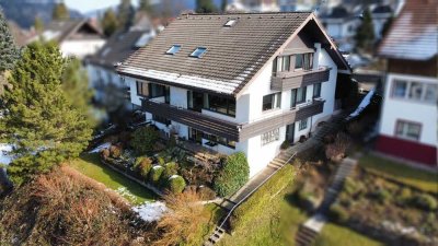 Großzügiges Haus mit Einliegerwohnung und Panoramablick in bester Lage