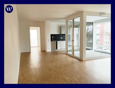 FAMILIEN-Wohnung im Neubau! 4 Zimmer mit Glaswand-Balkon, Einbauküche, Gäste-WC, Walk-In-Dusche, TG