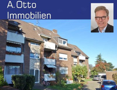 Krefeld - Königshof, gemütliche 2 Zimmer Dachgeschoss Wohnung, Balkon, Wannenbad