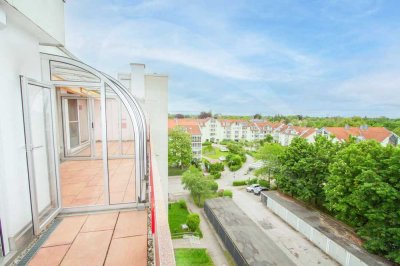 Dachterrassenwohnung mit Wintergarten und toller Aussicht in Puchheim