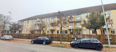 Helle 2 Zi. Wohnung mit Balkon und TG Stellplatz in Altenerding