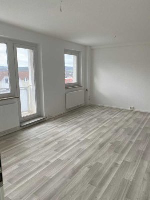 Barrierefreie sanierte 2-Raumwohnung mit Balkon / Seniorenwohnen