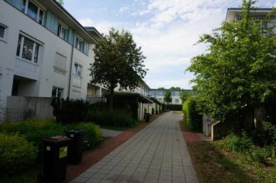 Kapitalanlage - langfristig vermietete 3-Zi-Maisonette-Wohnung mit Gartenanteil in RV-Weststadt !!