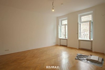 Erstbezug nach Sanierung: helle Altbau - Wohnung im 2. Liftstock mit schönem Ausblick. Bestlage bei U4 Friedensbrücke - Donaukanal ums Eck