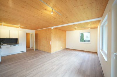 Tolle 3-Zimmer-Terrassenwohnung mit Garten und Einbauküche in Ebersdorf bei Coburg