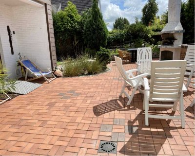 Schöne große möbl. Wohnung - mit großem Wintergarten + Terrasse