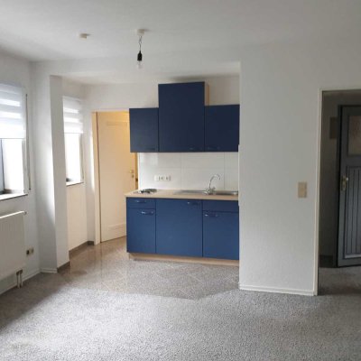 Wochenendheimfahrer /in / Zweitwohnung, Helles Appartement im Souterrain