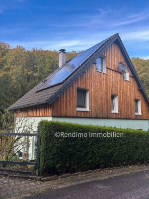 Ihr neues Zuhause: Freistehendes Haus  in traumhafter, ruhiger Lage