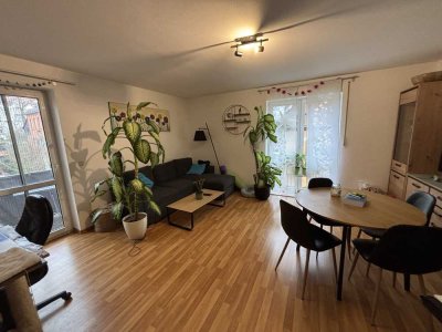 Schöne und gut gelegen 2-Zimmer Wohnung mit Balkon