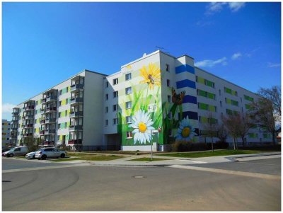 Familienfreundliche 3-Raum-Wohnung mit Balkon