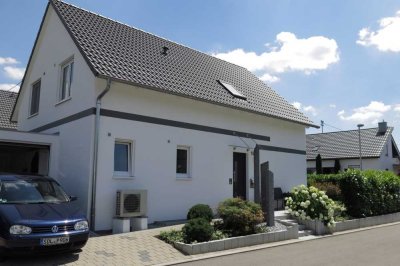 Freistehendes Einfamilienhaus mit 5 Zimmern in Reutlingen-Mittelstadt