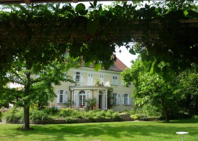 Eine Rarität Villa und 5 Familienhaus auf 8200m² im Zentrum von Baienfurt