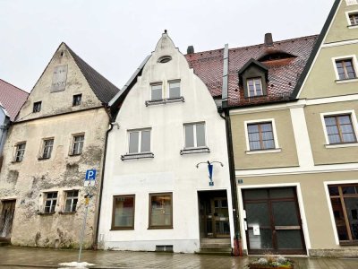 Mittendrin im Leben - Ein, Zwei-Familienhaus sucht eine neue Familie !