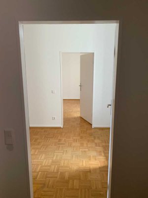 Absolut RUHIGE 33 m² in liebevoll MODERNISIERTEM Altbau!